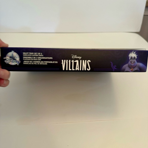 NWT. Disney Trinket Tray - Villains - 2-piece valet faux leather tray set - Picture 4 of 10